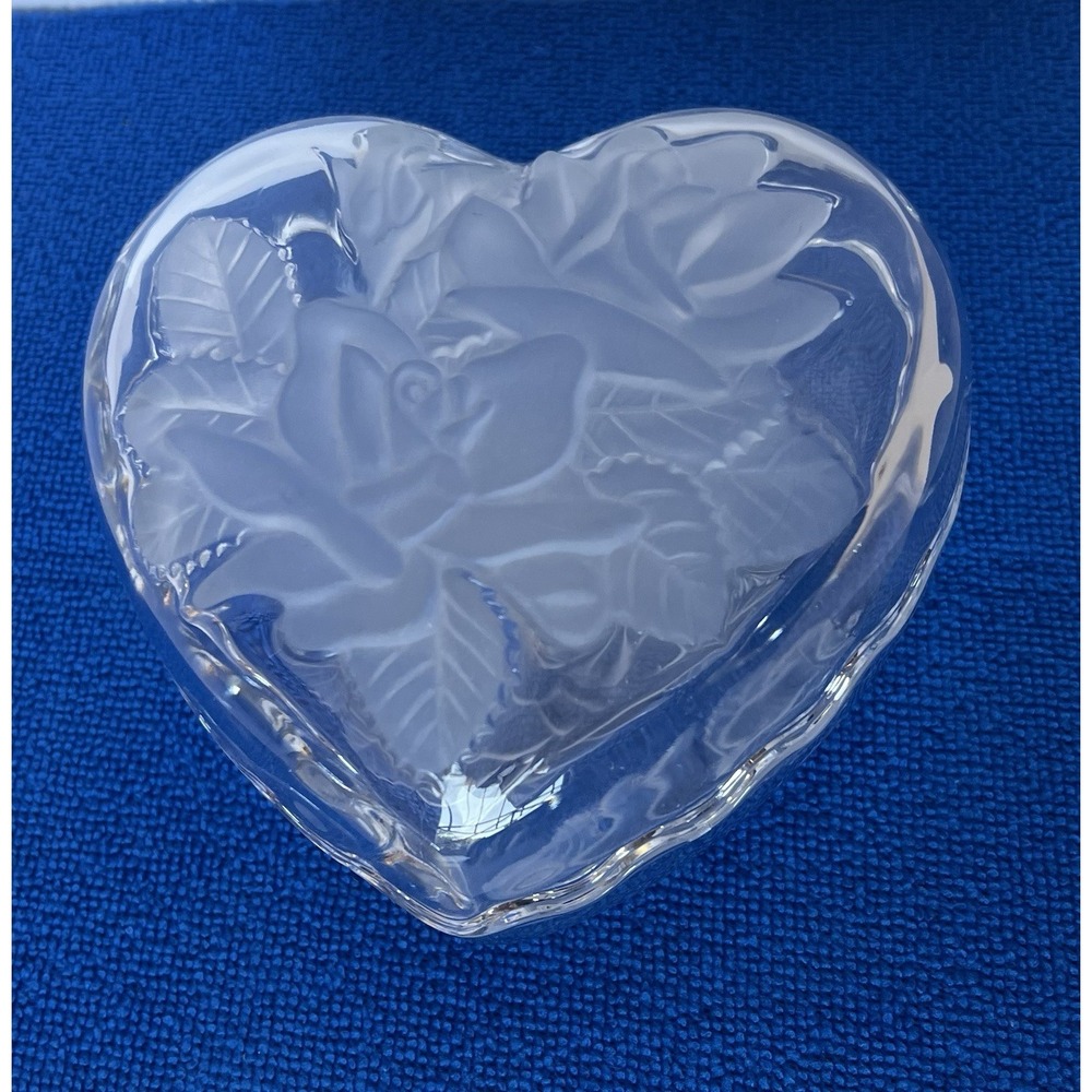 Set of 2 Vintage Glass Heart Shaped Bowls Withโ Frosted Roses together -box